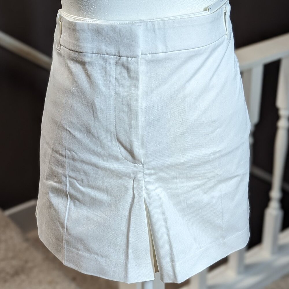 Ann Taylor White City Short. Size 16. NWT - Picture 3 of 9